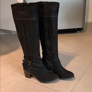 New directions black boots